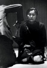 http://www.donatellabernardi.ch/files/gimgs/th-33_yoko_ono_cut_piece.jpg